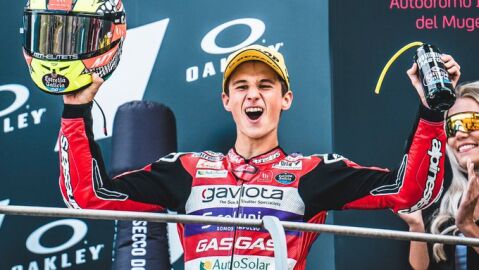 Garc&iacute;a Dols celebra el triunfo de Mugello
