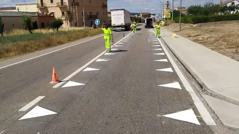 Dientes de dragón: ¿Para qué sirve esta nueva señalización del la DGT en forma de triángulo? Dientes de dragón: ¿Para qué sirve esta nueva señalización del la DGT en forma de triángulo?