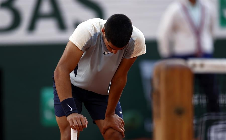 Alcaraz se despide de Roland Garros ante un inmenso Zverev Alcaraz se despide de Roland Garros ante un inmenso Zverev