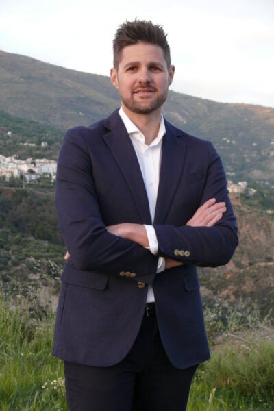 El Ayuntamiento de Lanjarón organiza la Carrera del Agua y ya ha repartido 200 pulseras a los participantes El Ayuntamiento de Lanjarón organiza la Carrera del Agua y ya ha repartido 200 pulseras a los participantes