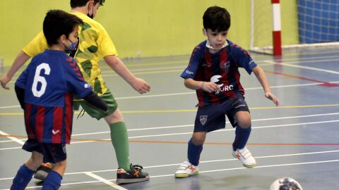 F&uacute;tbol base ni&ntilde;os