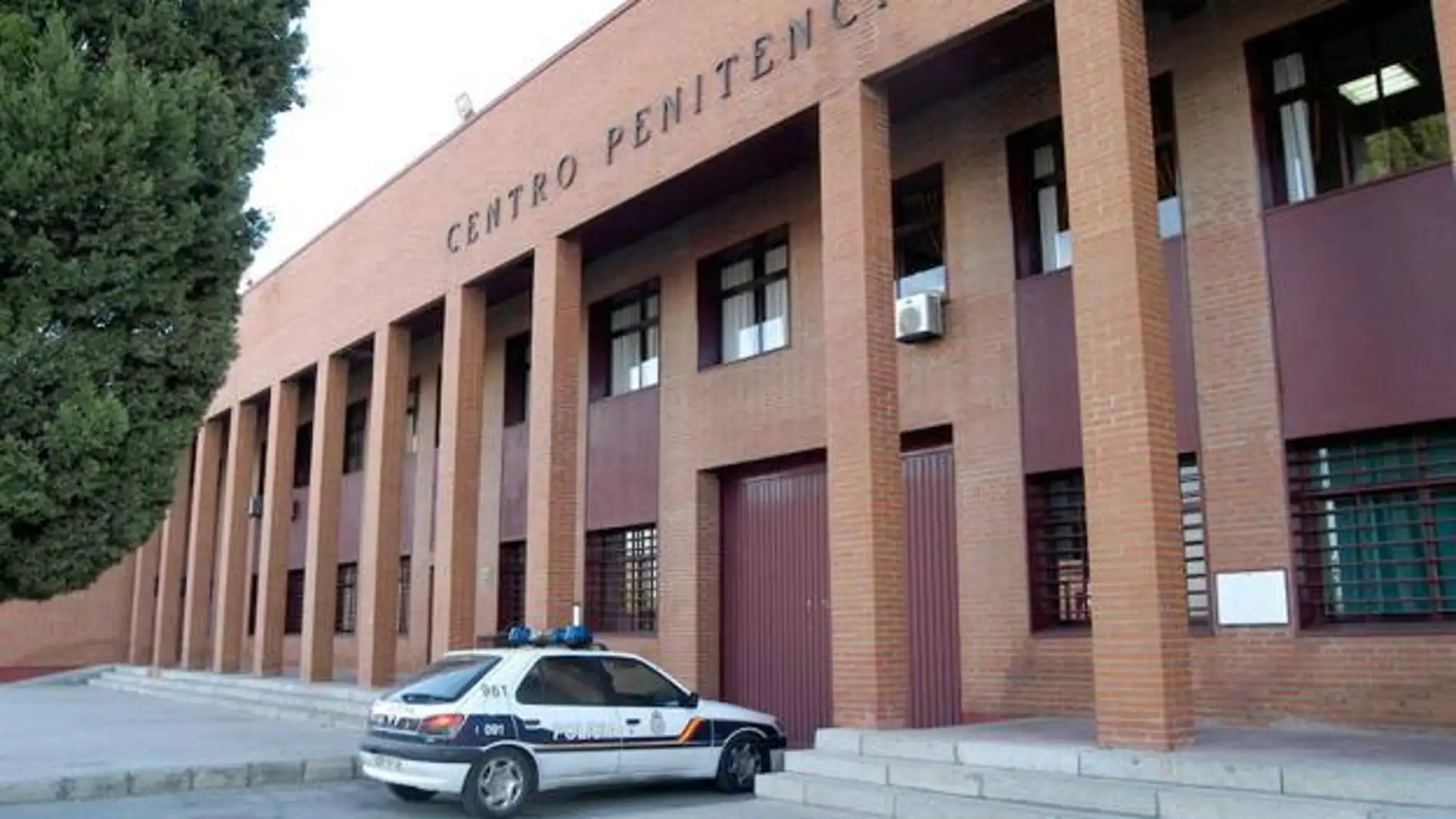 Un preso de la prisión de Badajoz aparece muerto esta madrugada