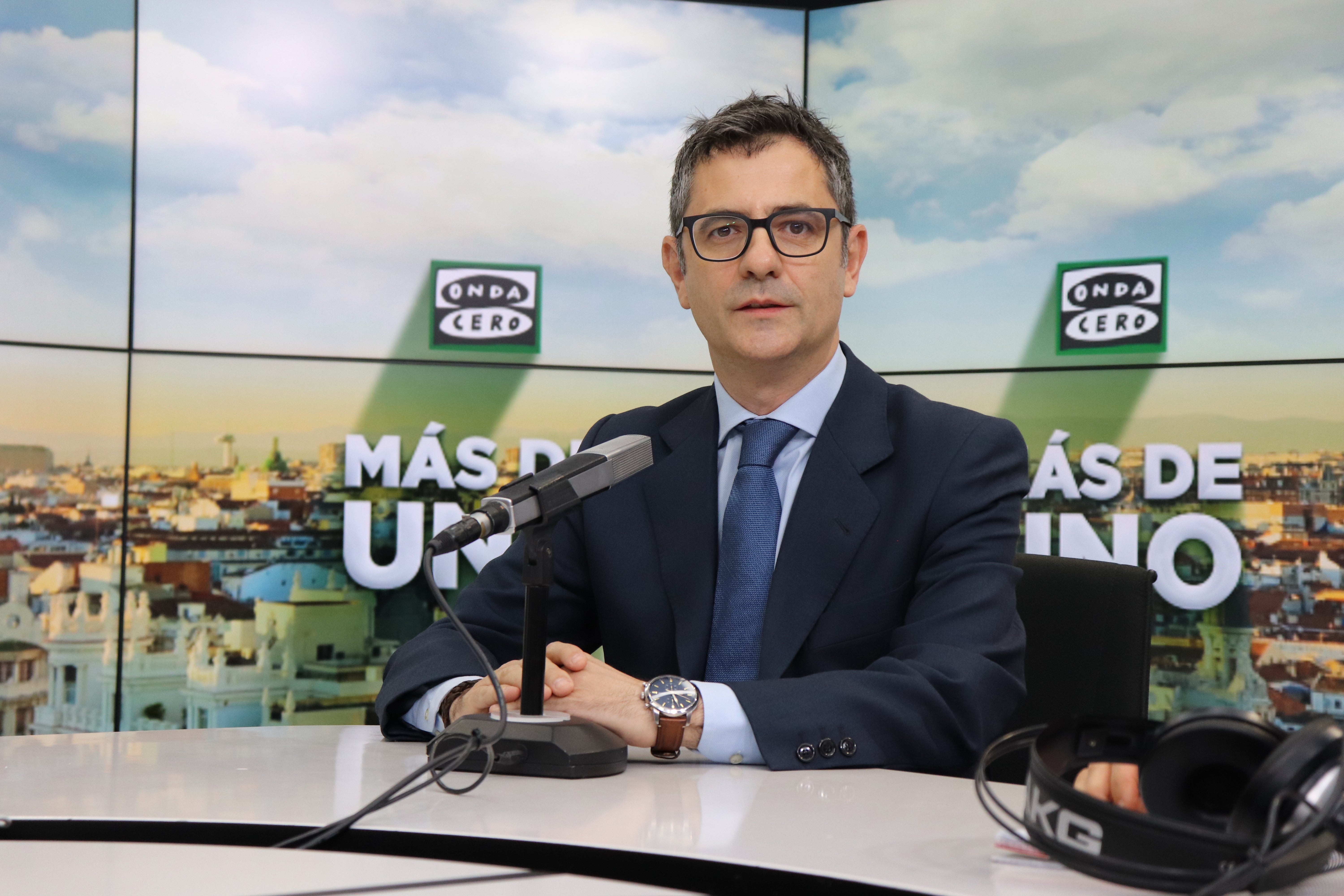 Félix Bolaños: "Nosotros buscamos apoyos parlamentarios hasta debajo de las piedras" Félix Bolaños: "Nosotros buscamos apoyos parlamentarios hasta debajo de las piedras"