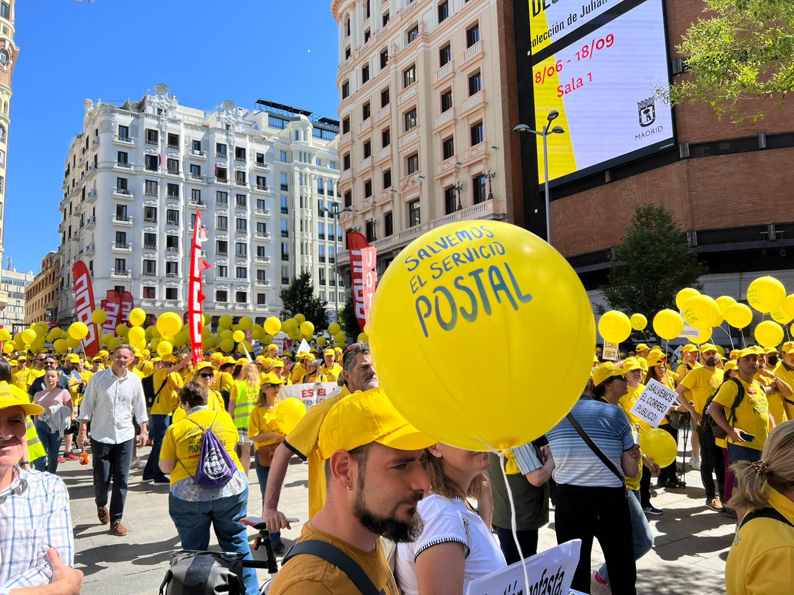 Huelga de Correos: los carteros protestan por el recorte de la financiación pública del servicio Huelga de Correos: los carteros protestan por el recorte de la financiación pública del servicio
