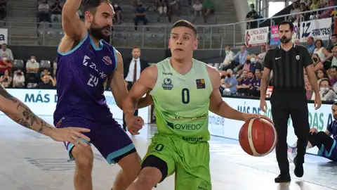Hansel Atienza en el segundo partido ante Palencia Hansel Atienza en el segundo partido ante Palencia