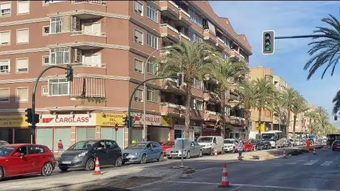 Atasco de tráfico en la calle Pedro Juan Perpiñán. Atasco de tráfico en la calle Pedro Juan Perpiñán.