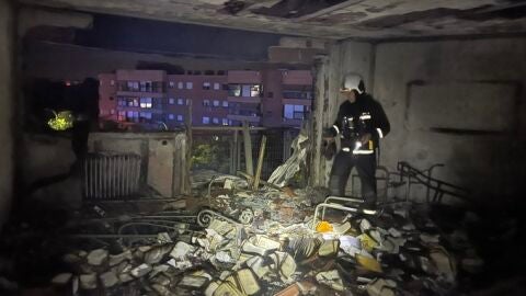 Incendio en un edificio de viviendas de 6 plantas en la calle Ca&ntilde;ada de Torrej&oacute;n de Ardoz