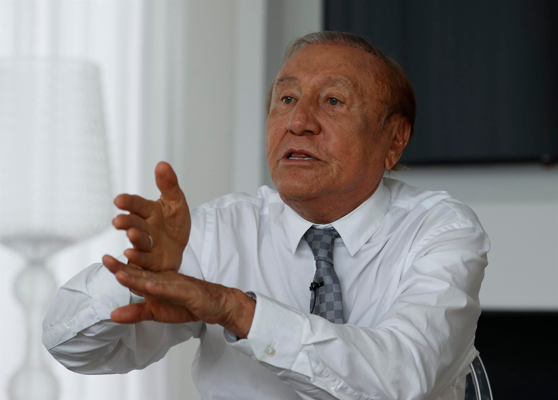 El Orden Mundial: ¿Quiénes son los dos candidatos que se enfrentarán a la segunda vuelta de las presidenciales colombianas? El Orden Mundial: ¿Quiénes son los dos candidatos que se enfrentarán a la segunda vuelta de las presidenciales colombianas?