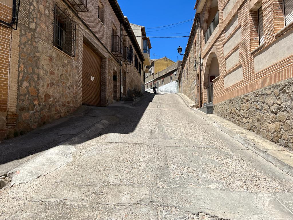 Ciudadanos propone que los vecinos participen en el Plan de asfaltado de Toledo Ciudadanos propone que los vecinos participen en el Plan de asfaltado de Toledo