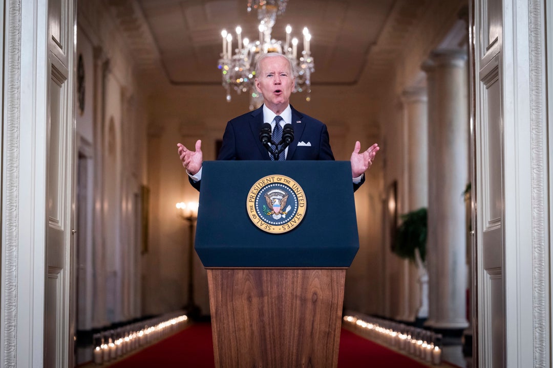 Joe Biden pide al Congreso de Estados Unidos que se prohíban las armas de asalto en el país Joe Biden pide al Congreso de Estados Unidos que se prohíban las armas de asalto en el país