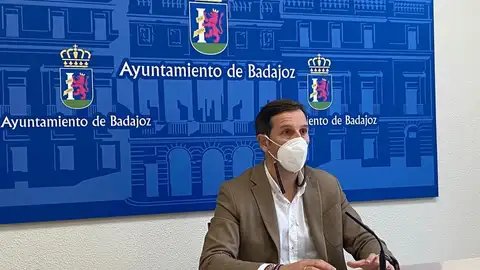 El Ayuntamiento de Badajoz adjudica el alumbrado de la Feria de San Juan por 177.997 euros