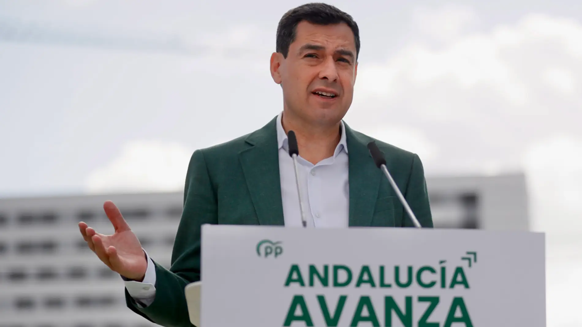 El presidente de la Junta de Andalucía y candidato del PP a la reelección, Juanma Moreno