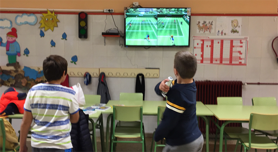 Los niños con sobrepeso mejoran su forma física y su salud gracias a los videojuegos activos Los niños con sobrepeso mejoran su forma física y su salud gracias a los videojuegos activos