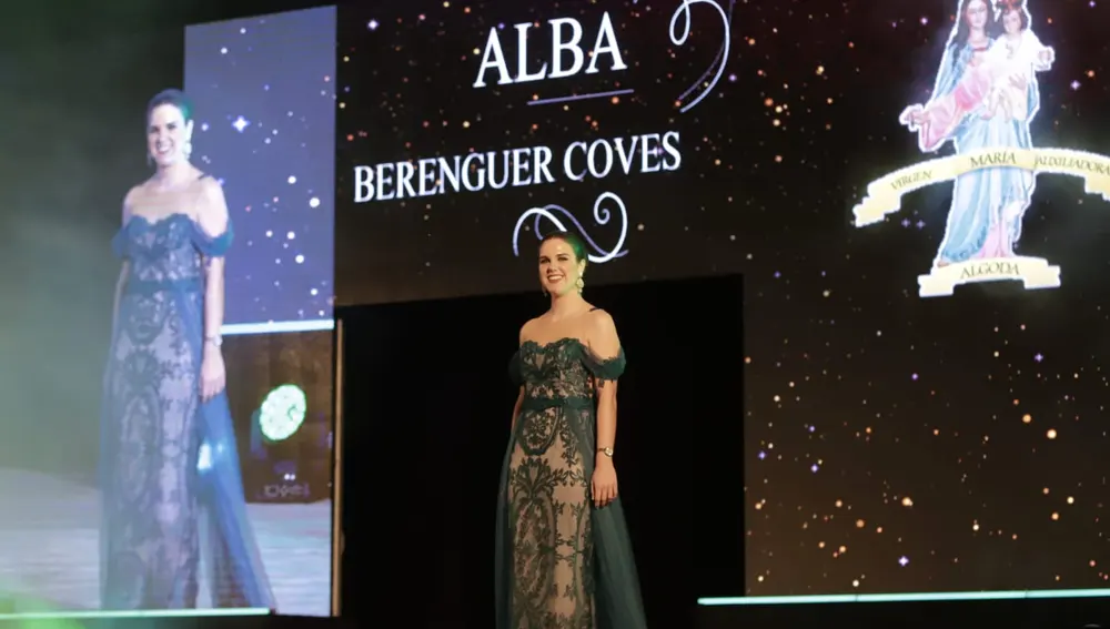 Alba Berenguer Coves, de la Comisión de Fiestas María Auxiliadora, Reina Mayor de las Fiestas de Elche 2022.