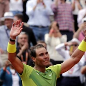 Un emocionado Rafa Nadal agradece la ovación del público tras conquistar Roland Garros en París Un emocionado Rafa Nadal agradece la ovación del público tras conquistar Roland Garros en París
