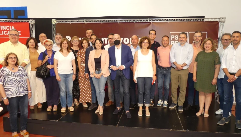 Cargos públicos del PSOE de la provincia de Alicante en el I Foro Municipalista celebrado en Villena.