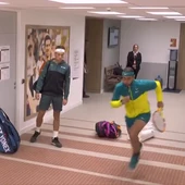 El vídeo viral de Nadal y su precalentamiento antes de saltar a pista para la final de Roland Garros: "Gana antes de salir" El vídeo viral de Nadal y su precalentamiento antes de saltar a pista para la final de Roland Garros: "Gana antes de salir"