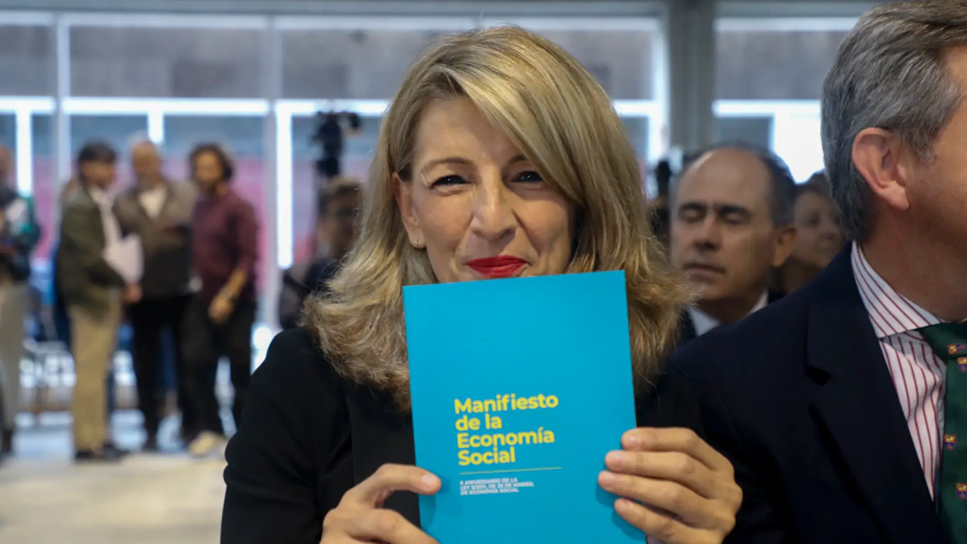 La vicepresidenta segunda del Gobierno central, Yolanda Díaz, presenta su propuesta de Manifiesto de la Economía Social este lunes en Santiago de Compostela/ EFE/Xoan Rey