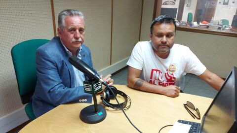 alcalde de venta de ba&ntilde;os y trabajador de siro