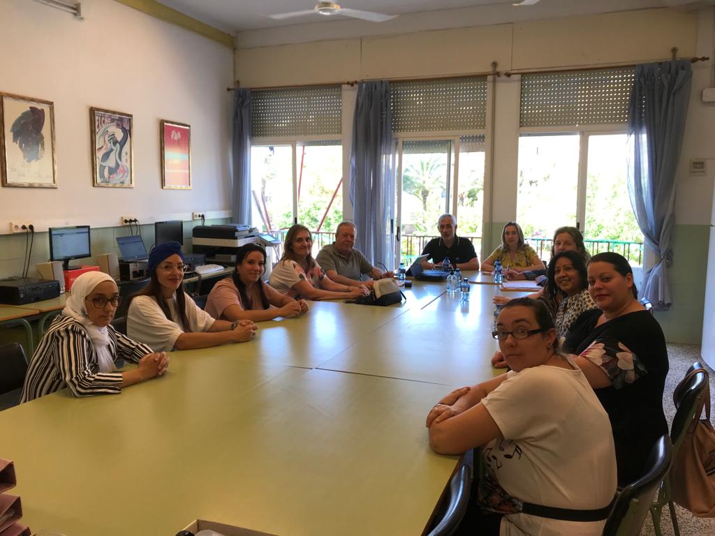 La Conselleria de Educación une en un sólo centro los alumnos de los colegios Ausiàs March y Casablanca de Elche La Conselleria de Educación une en un sólo centro los alumnos de los colegios Ausiàs March y Casablanca de Elche