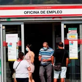 Cuándo se cobra el dinero del paro y del ERTE en junio: días clave y cantidad de la prestación Cuándo se cobra el dinero del paro y del ERTE en junio: días clave y cantidad de la prestación