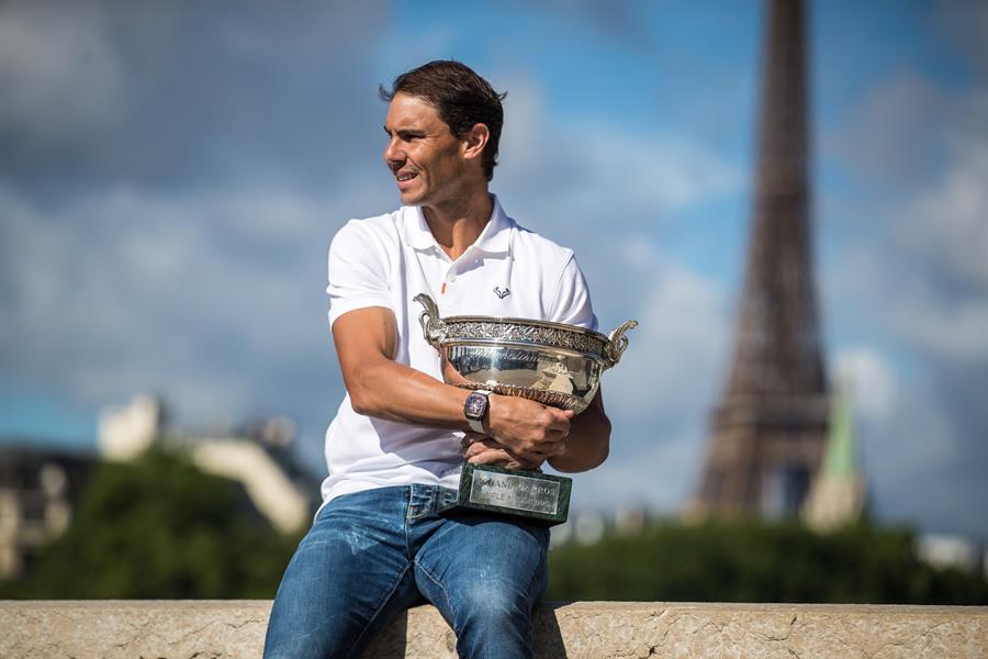 Nadal, sobre estar en Wimbledon: "Solo tiene que cambiar una cosa, que me duela menos el pie" Nadal, sobre estar en Wimbledon: "Solo tiene que cambiar una cosa, que me duela menos el pie"