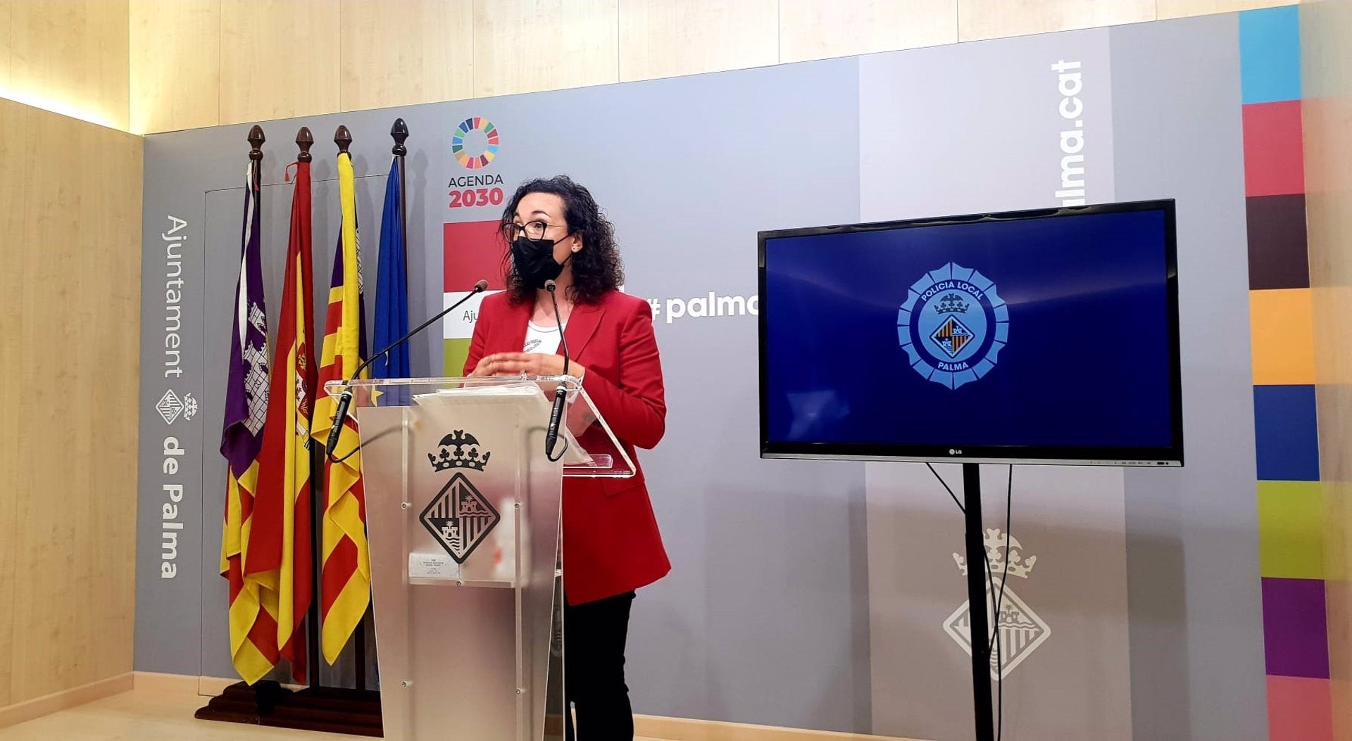 Adrover insiste en que la investigación de la Policía Local sobre el accidente es "seria, rigurosa y muy profesional" Adrover insiste en que la investigación de la Policía Local sobre el accidente es "seria, rigurosa y muy profesional"
