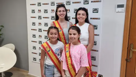 Entrevistas con las Mañas 2022, la corte mayor e infantil preparadas para las fiestas de Benejúzar mañas