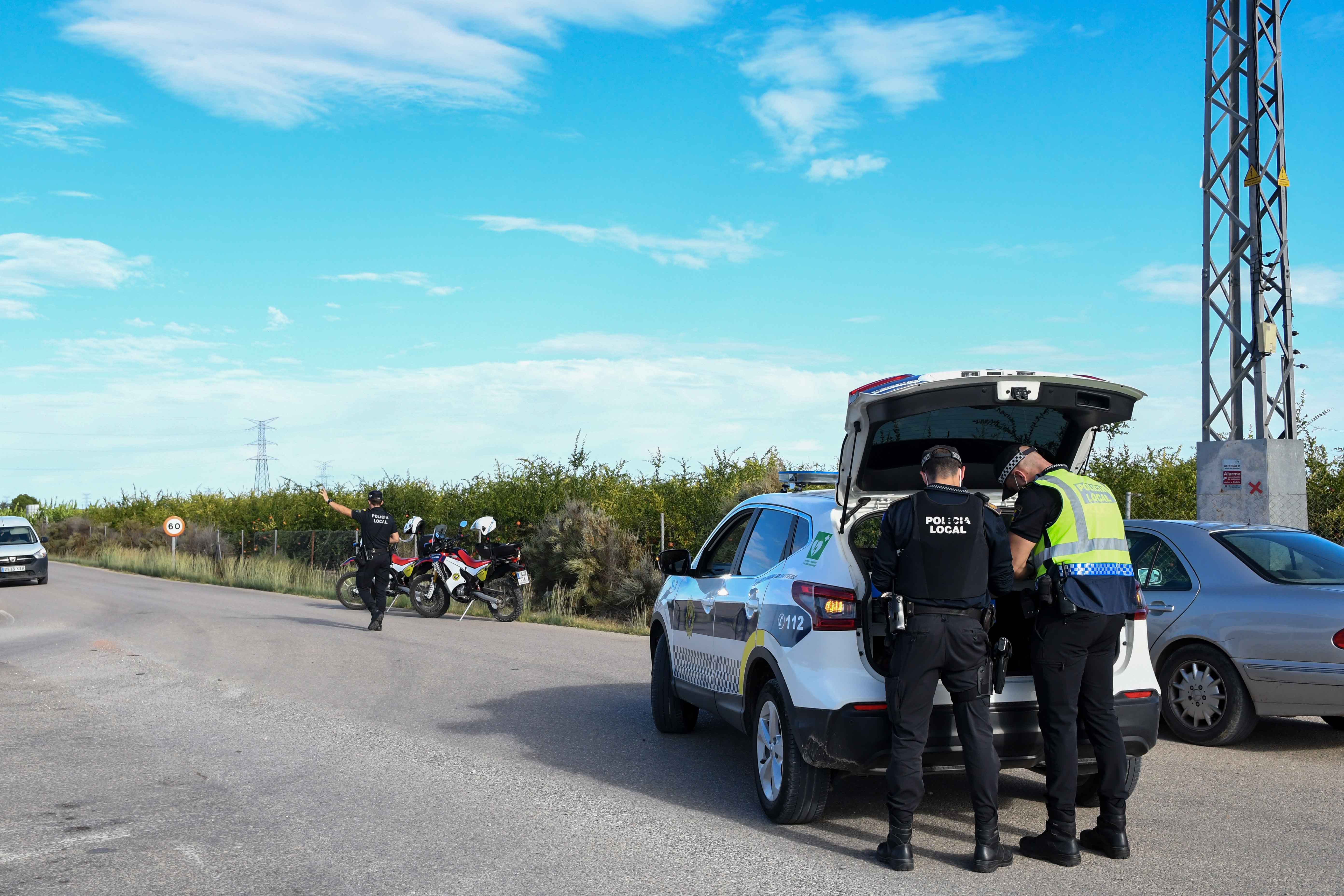 La Patrulla Rural de Albatera aumenta la vigilancia en las zonas rurales por la breva La Patrulla Rural de Albatera aumenta la vigilancia en las zonas rurales por la breva