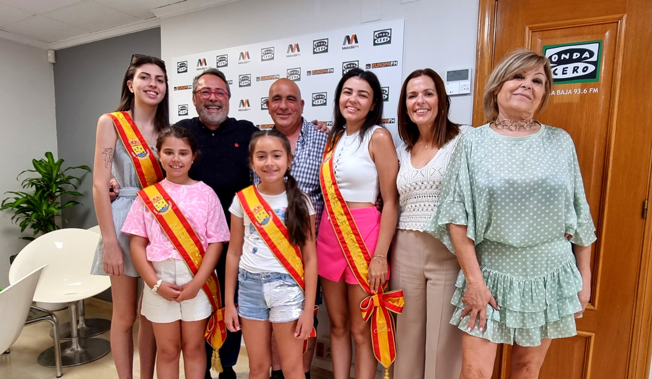 Mª Dolores Sanz, Pregonera de las Fiestas, Rosa Mª García, Alcaldesa de Benejúzar y Salvador coordinador de protocolo Mª Dolores Sanz, Pregonera de las Fiestas, Rosa Mª García, Alcaldesa de Benejúzar y Salvador coordinador de protocolo