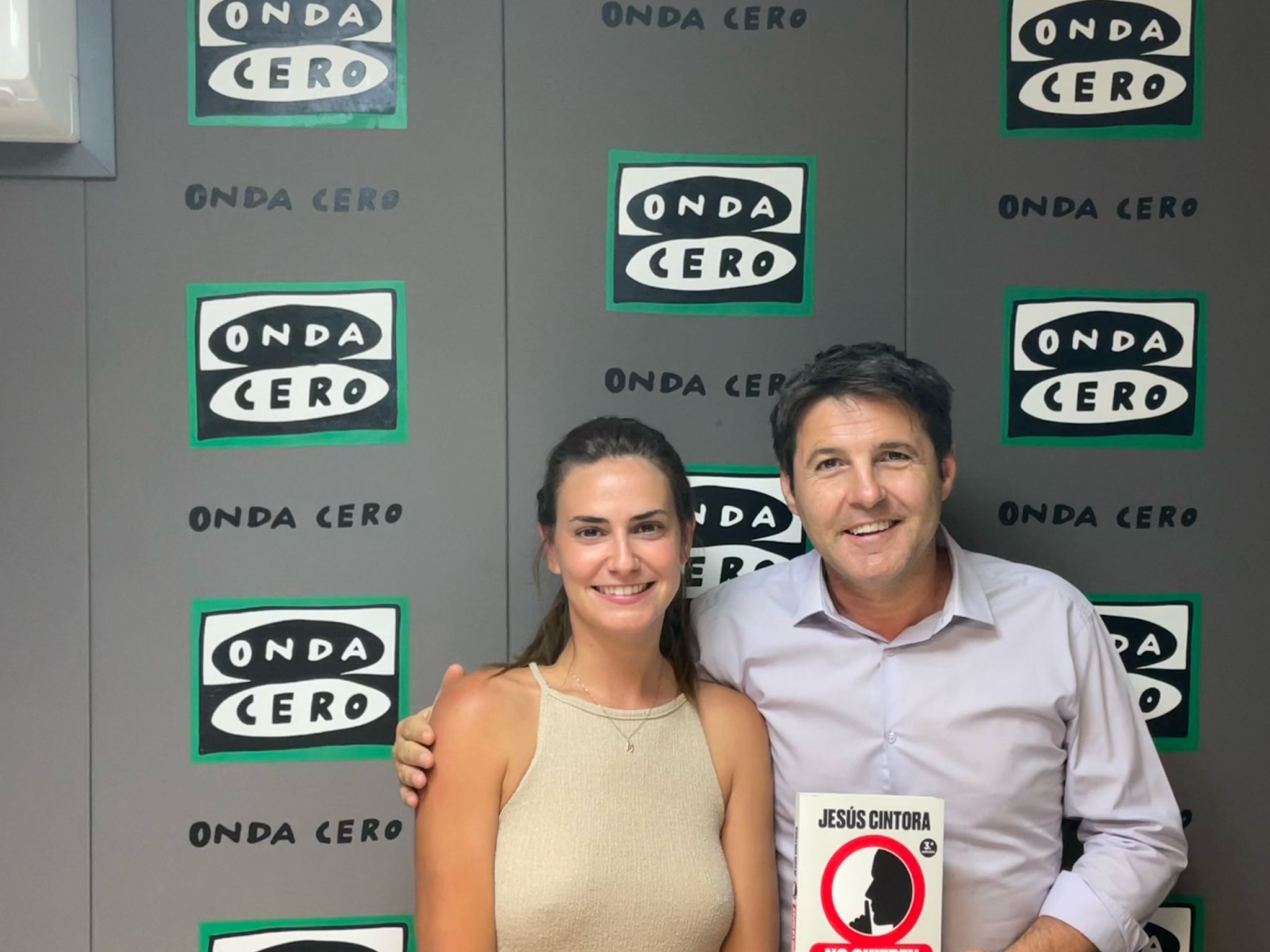 Cintora habla de su nuevo libro: "Me han quitado programas de éxito por contar verdades" Cintora habla de su nuevo libro: "Me han quitado programas de éxito por contar verdades"