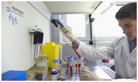 Amadix, comprometidos con la detección del cáncer Amadix, comprometidos con la detección del cáncer