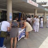 Recogida de firmas por la sanidad pública