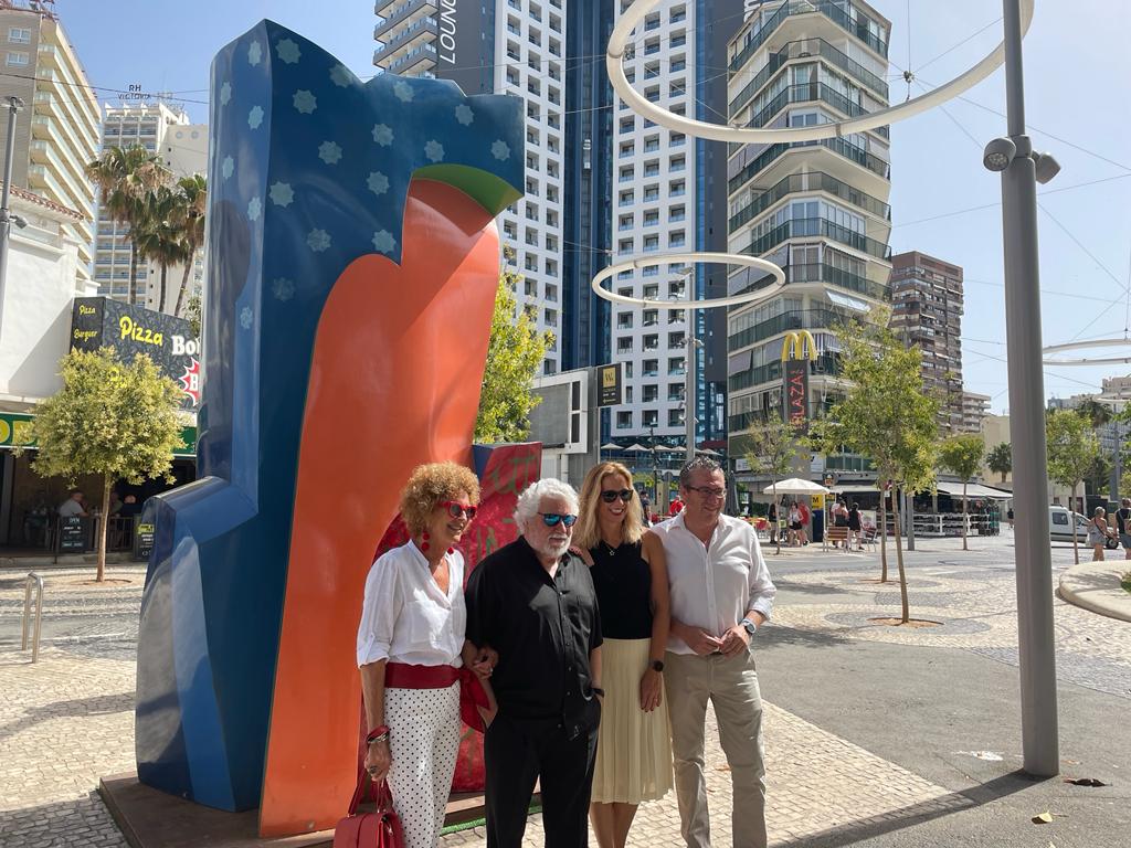 'Las Torres de la Alhambra': arte monumental en las calles de Benidorm 'Las Torres de la Alhambra': arte monumental en las calles de Benidorm