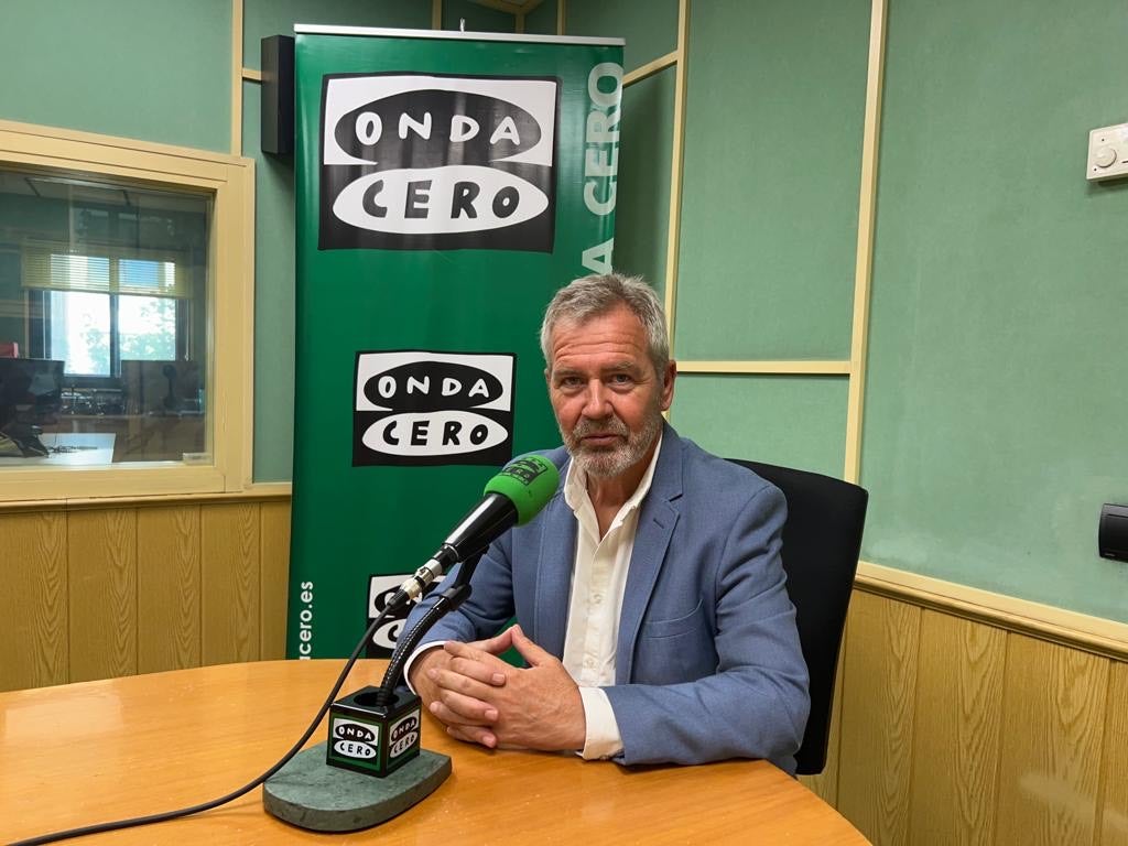 García Fuentes : "Bruselas incluirá la conexión ferroviaria Granada-Motril, en la Red Transeuropea de Transporte" García Fuentes : "Bruselas incluirá la conexión ferroviaria Granada-Motril, en la Red Transeuropea de Transporte"