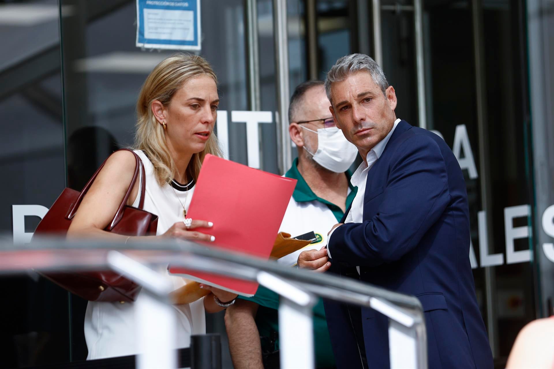 Empieza el juicio del caso Silvia, un mes en coma tras una operación de cirugía estética Empieza el juicio del caso Silvia, un mes en coma tras una operación de cirugía estética