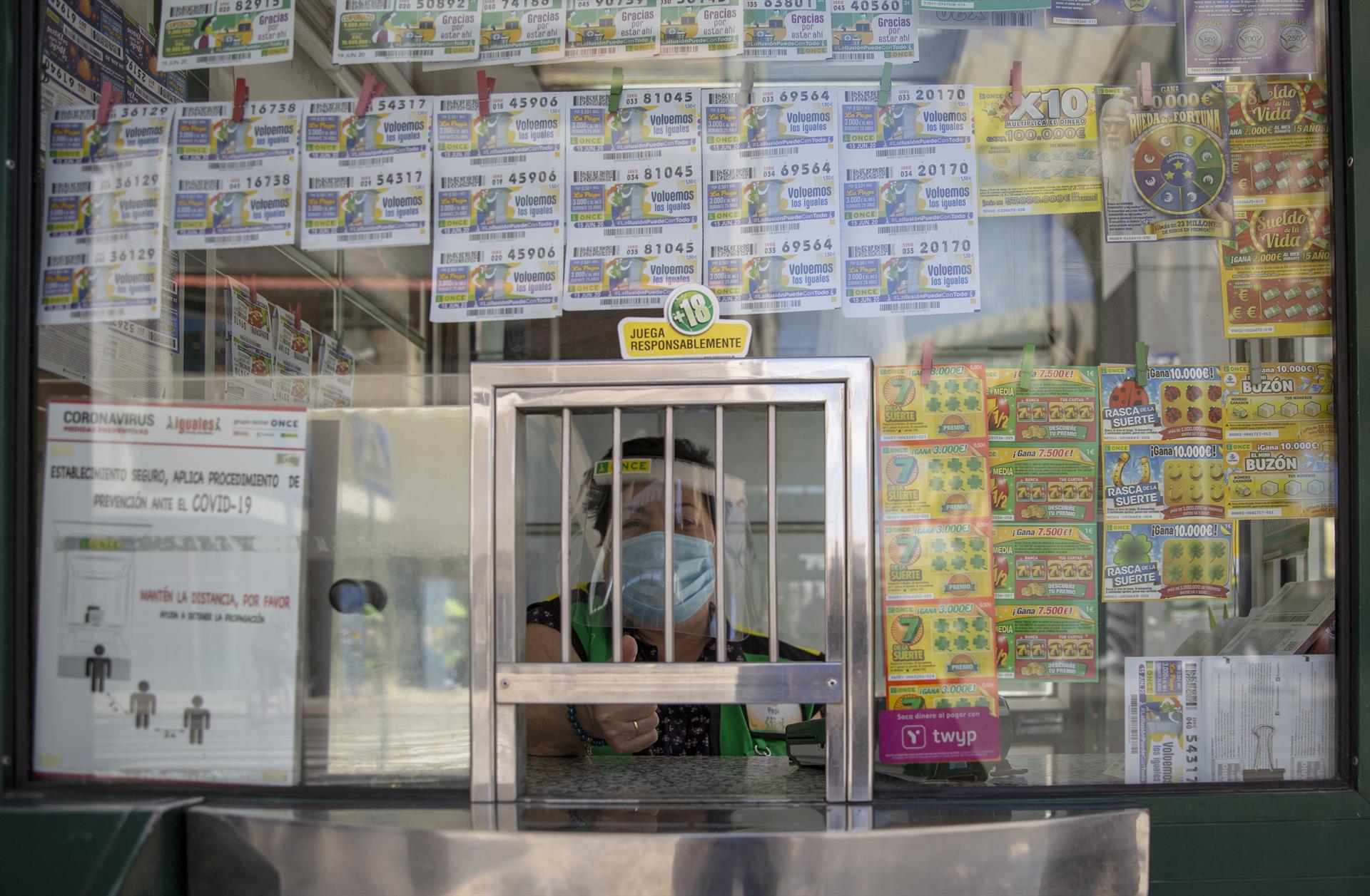 La ONCE reparte 350.000 euros en Badajoz gracias a diez cupones premiados La ONCE reparte 350.000 euros en Badajoz gracias a diez cupones premiados
