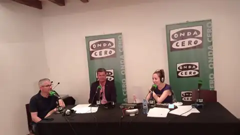 Programa especial de Gente Viajera de Galicia desde Baiona Susana Pedreira conversa con alcalde de Baiona, Carlos Gómez Prado e co presidenteda Asociación de Empresarios e Comerciantes (ACEBA),Marcos Comesaña