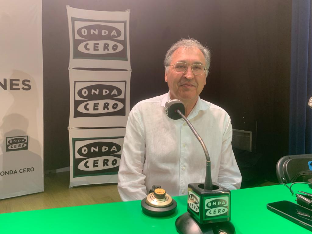 Juan Miguel Martínez Gabaldón: "El siglo XXI es el siglo de la salud y estamos contentísimos de estar haciendo galletas saludables" Juan Miguel Martínez Gabaldón: "El siglo XXI es el siglo de la salud y estamos contentísimos de estar haciendo galletas saludables"