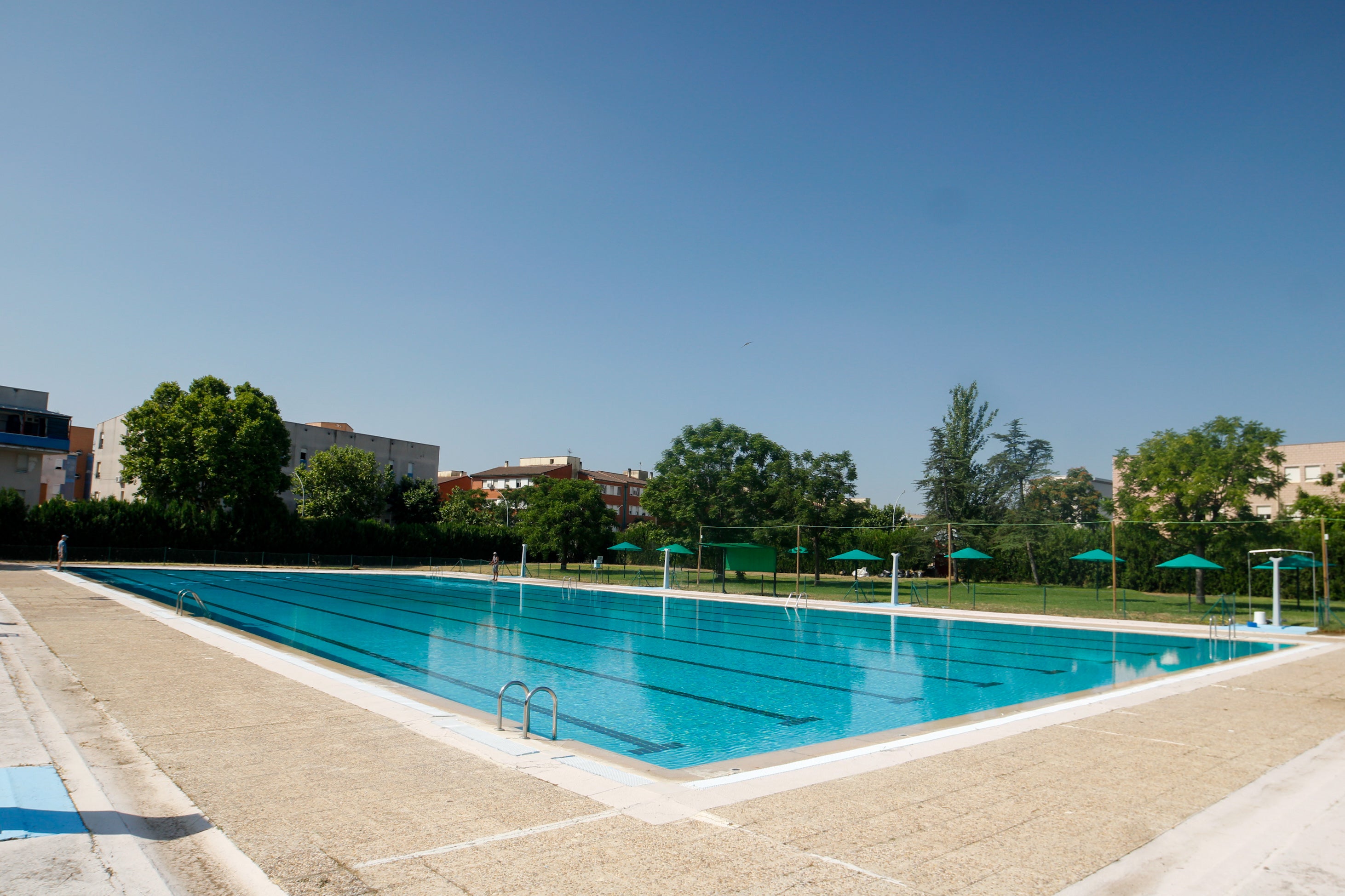 Abierta una convocatoria con carácter urgente para la bolsa de socorristas que se necesitan en las piscinas públicas durante el verano Abierta una convocatoria con carácter urgente para la bolsa de socorristas que se necesitan en las piscinas públicas durante el verano