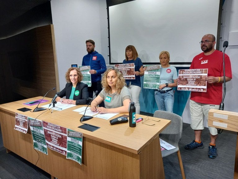Los sindicatos acusan al Gobierno de falta de voluntad política para poner solución a la situación de Osakidetza Los sindicatos acusan al Gobierno de falta de voluntad política para poner solución a la situación de Osakidetza