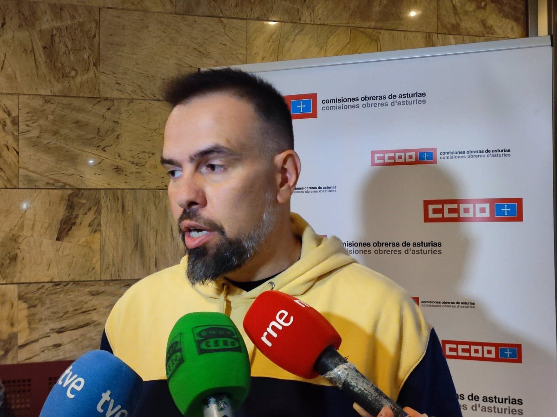 Zapico critica el viaje de Barbón a Madrid Zapico critica el viaje de Barbón a Madrid