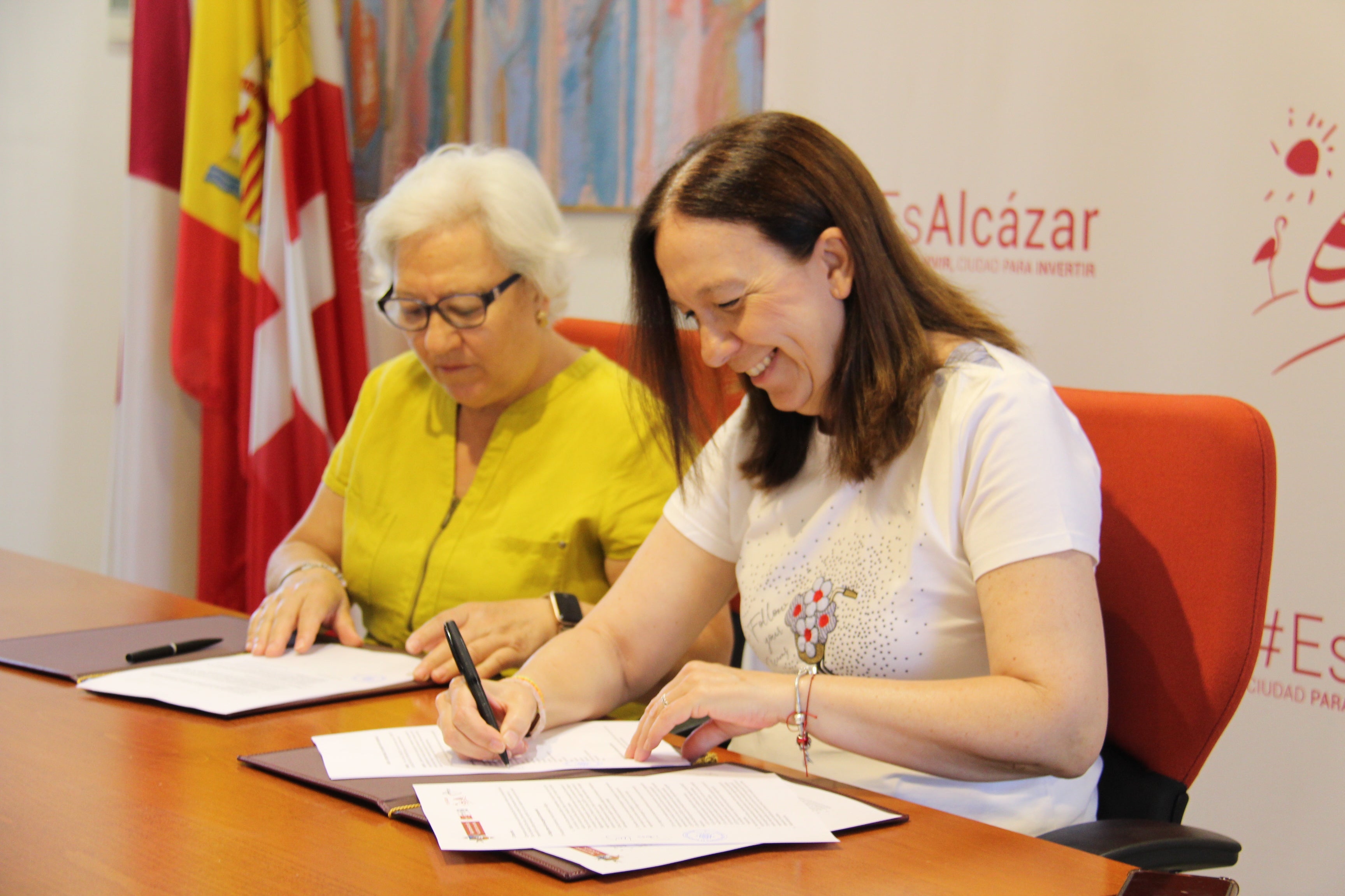 El Ayuntamiento de Alcázar de San Juan renueva el convenio de colaboración con AFADIS El Ayuntamiento de Alcázar de San Juan renueva el convenio de colaboración con AFADIS