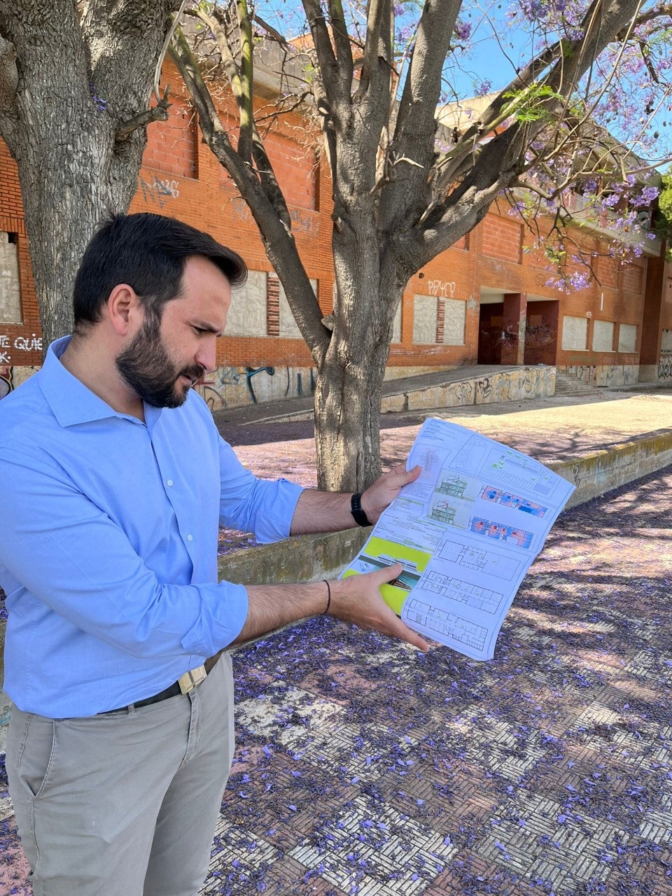 Manuel Martínez, alcalde de Callosa: ”Queremos contar con una nueva Casa Cuartel para la Guardia Civil” Manuel Martínez, alcalde de Callosa: ”Queremos contar con una nueva Casa Cuartel para la Guardia Civil”