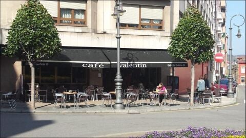 caf&eacute; valentin, aviles