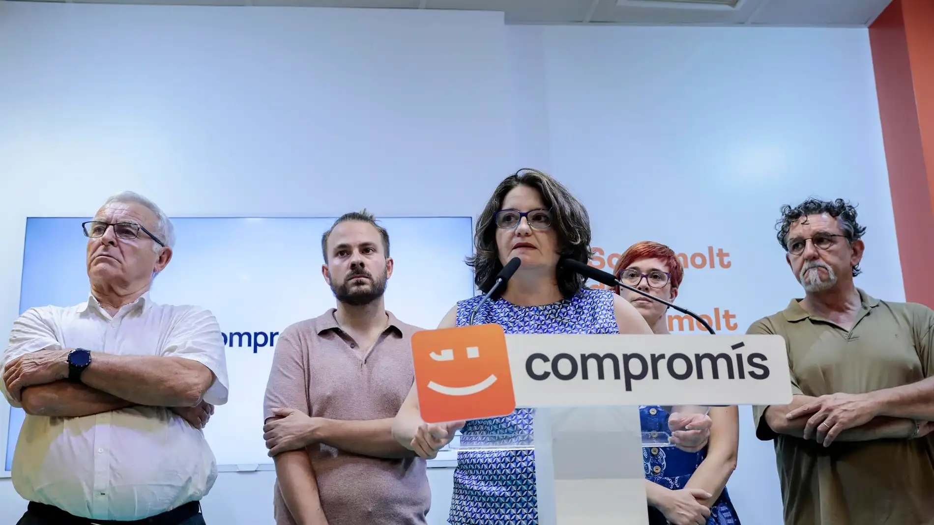 Mónica Oltra anuncia su dimisión en la sede de Compromís