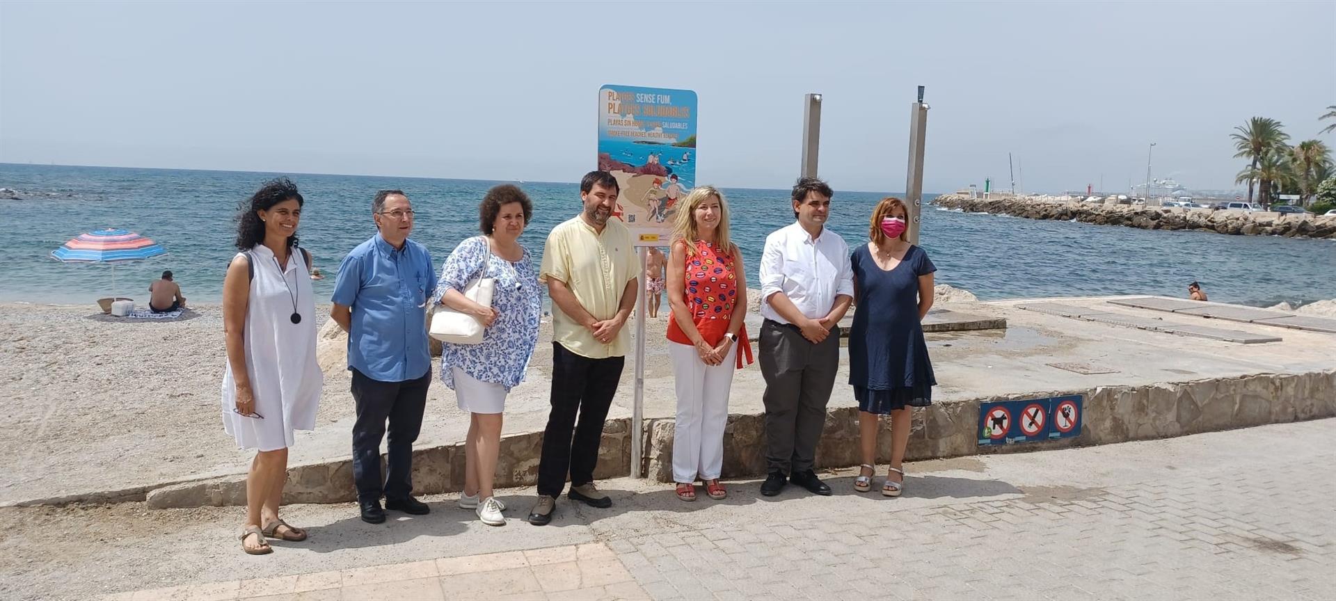 Palma incorpora el arenal de El Molinar al programa 'Platges sense fum' Palma incorpora el arenal de El Molinar al programa 'Platges sense fum'