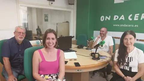De izquierda a derecha: Juan Carlos Aranda, Esther Díez, Joaquín Antón y Mayte Vilaseca De izquierda a derecha: Juan Carlos Aranda, Esther Díez, Joaquín Antón y Mayte Vilaseca