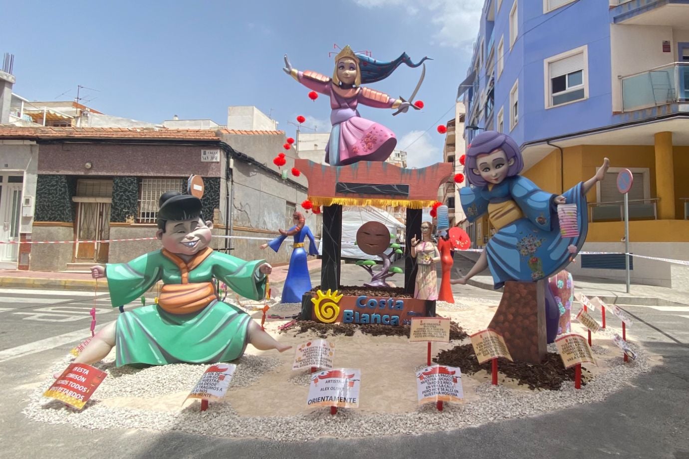 Torrevieja recupera el espectáculo piromusical que ofrece la noche de San Juan Torrevieja recupera el espectáculo piromusical que ofrece la noche de San Juan