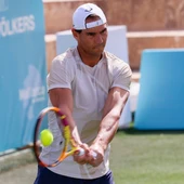 Nadal ya prepara su estreno en Wimbledon Nadal ya prepara su estreno en Wimbledon